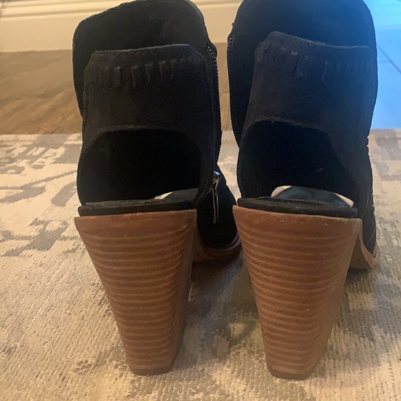 Vince Camino block booties - Picture 6 of 9